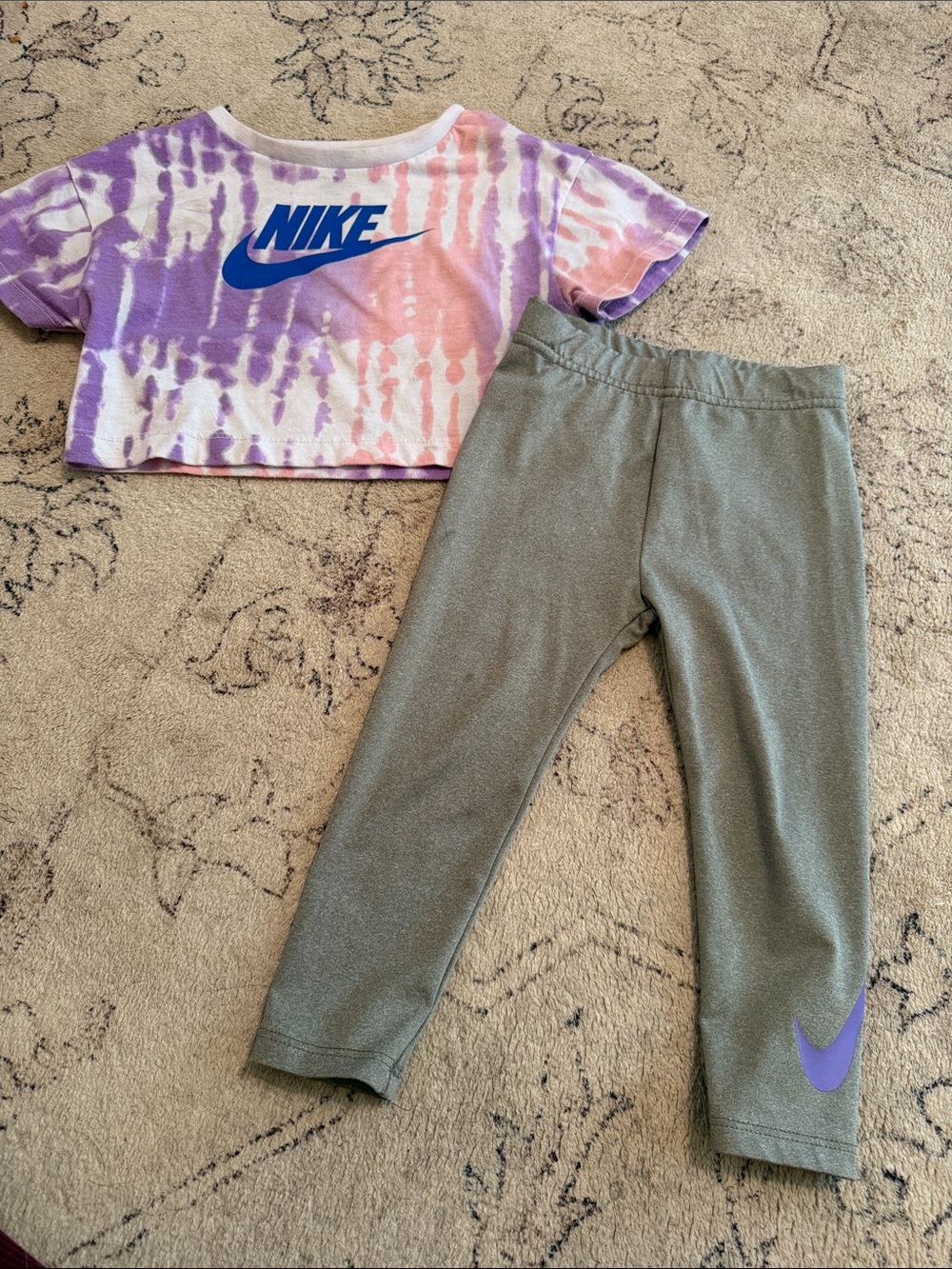 Nike Kids' Set 18 months *callouts